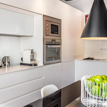 Apartment Spacious Place With Wi-fi, Air-con *